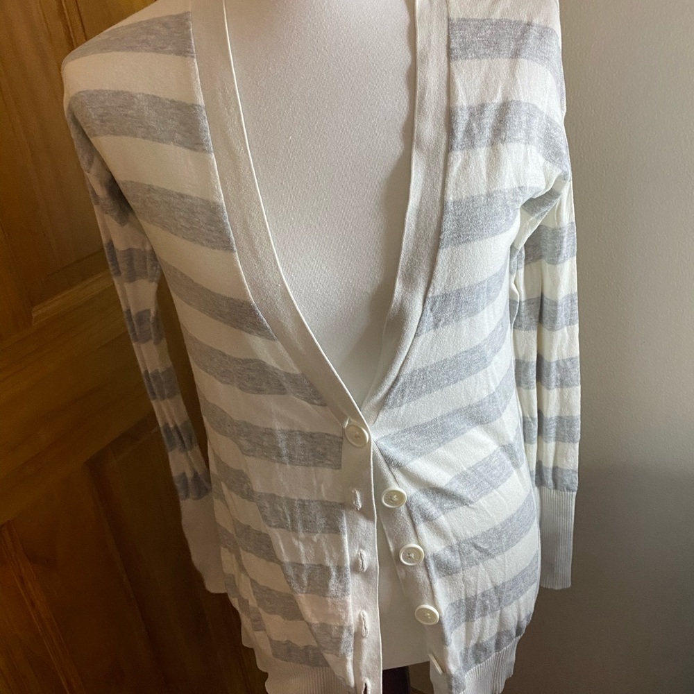 Express Light Cardigan